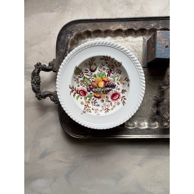 Campaign Vintage Pomona Windsor Ware 8” Soup Bowls | Johnson Bros England | c.1940–1950 | Set of 7 Hand-Colored Earthenware For Sale - Image 3 of 12