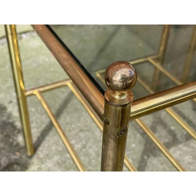 Metal Mid-Century Modern Italian Nightstands in Brass and Glass, 1980s, Set of 2 For Sale - Image 7 of 9