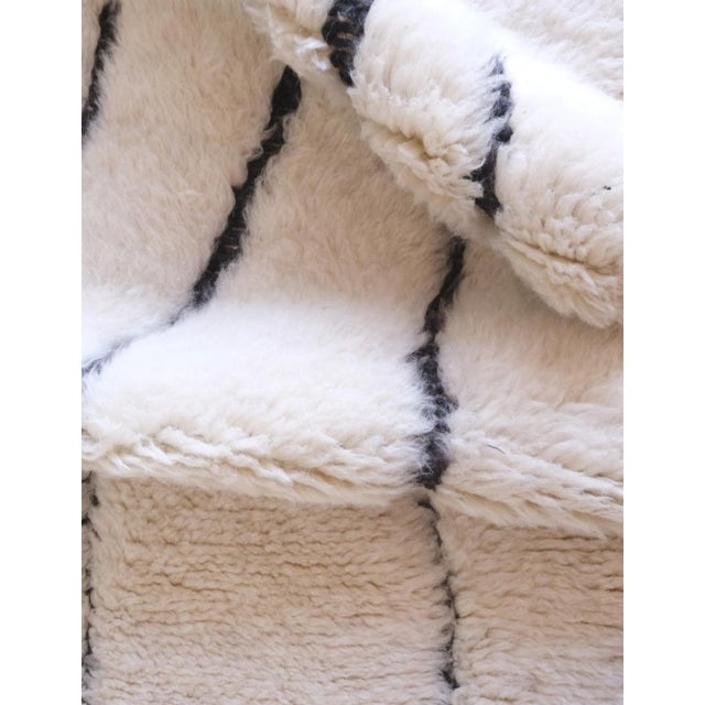 Contemporary Moroccan Wool Beni M'Rirt Rug - 6.9 X 5 Ft For Sale - Image 10 of 10