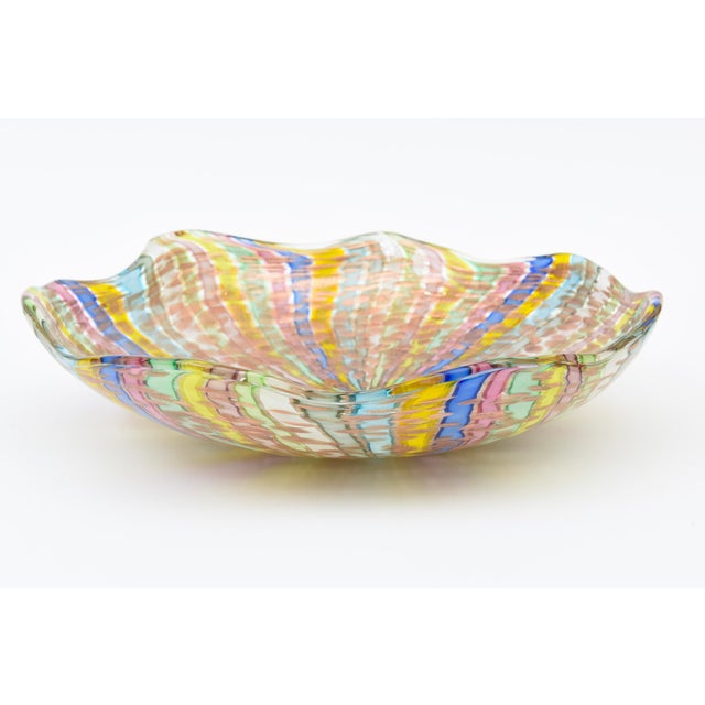 Mid-Century Modern Vintage 1960's Murano Latticino Ribbons Large Glass Bowl by Fratelli Toso, Italy For Sale - Image 3 of 11