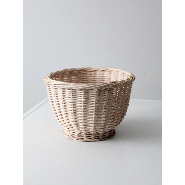 Vintage Cream Wicker Basket For Sale - Image 4 of 12