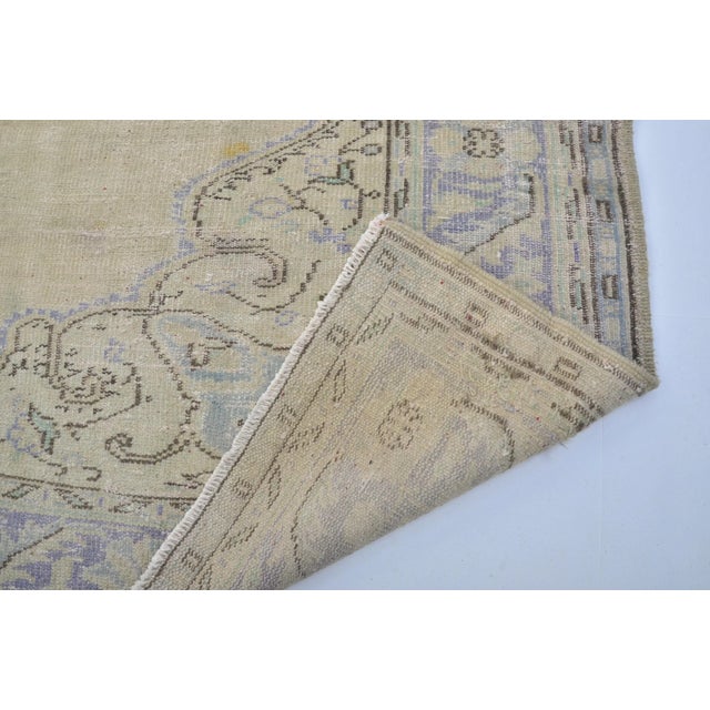 1960s Turkish Neutral Oversize Handmade Carpet For Sale - Image 10 of 11