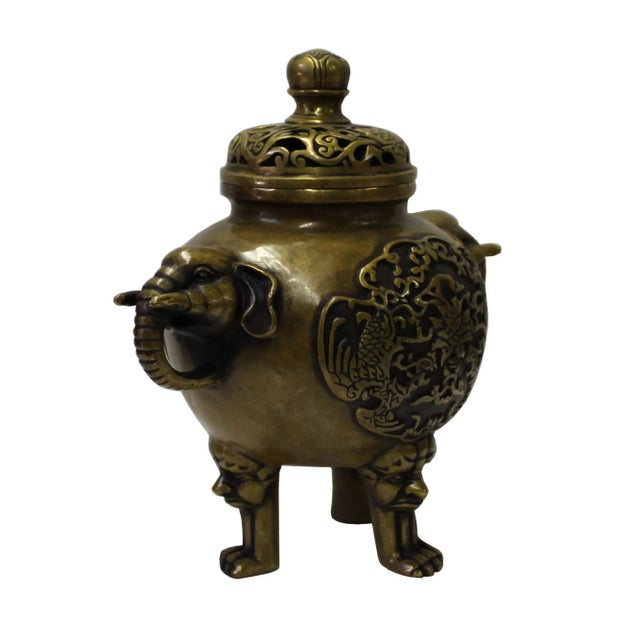This is a nicely made oriental incense burner with fine polish and finishing touch. It can be used as incense holder,...