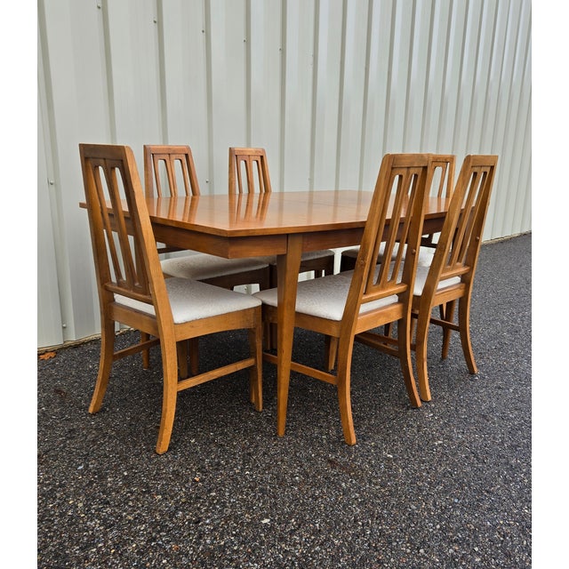 Mid-Century Modern 1960s Young Manufacturing Dining Table With 6 Chairs For Sale - Image 3 of 15
