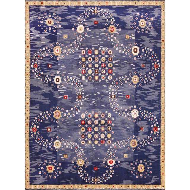 Stunning Modern Silk And Wool Swedish Inspired Rug, Country of Origin: Modern Indian, Circa date: Modern