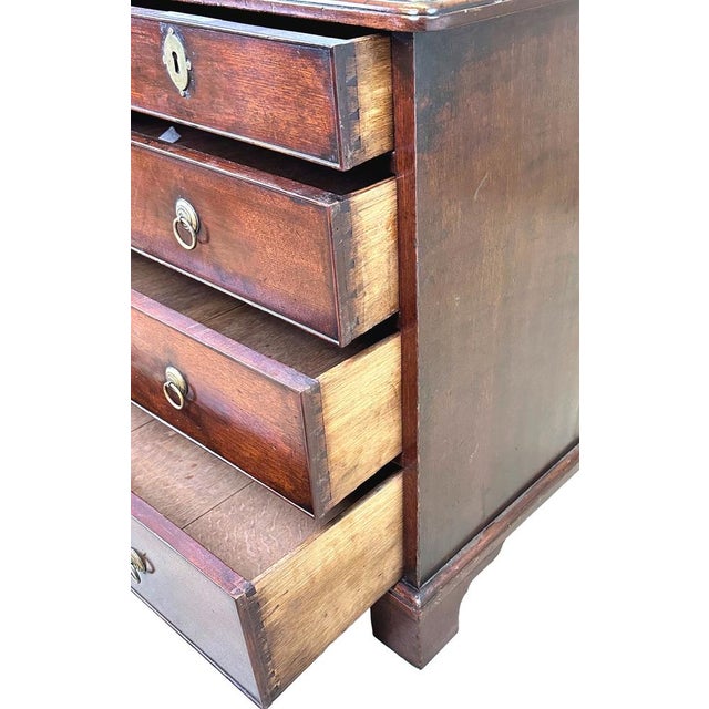 Antique Mahogany Chest of Drawers, 1730 For Sale - Image 4 of 12