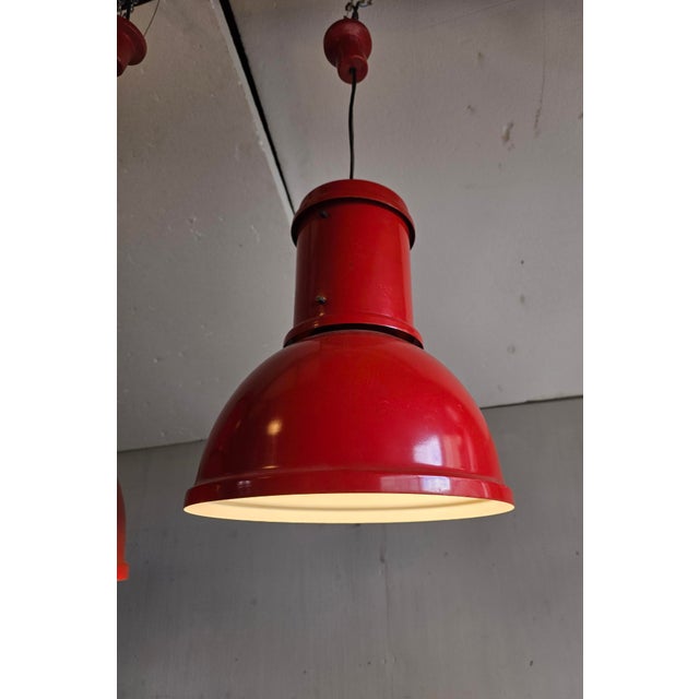 Industrial Red Metal Pendant Lamps from Fontana Arte, 1970s, Set of 2 For Sale - Image 3 of 8
