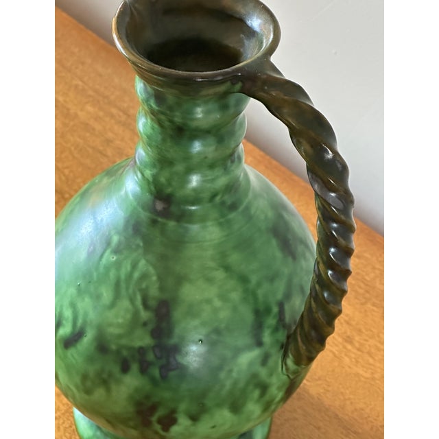 1960s Erik Mornils Handled Pitcher Vase for Nittsjö Keramik, Sweden, Malachite Glaze For Sale In Philadelphia - Image 6 of 9