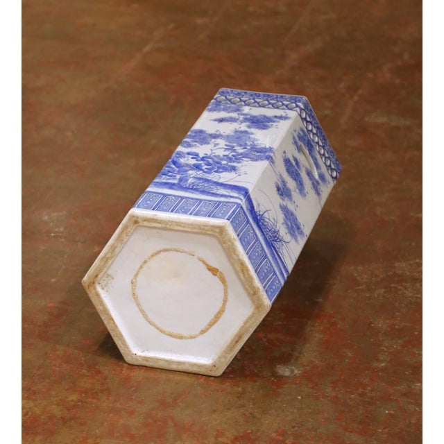 Mid-Century Chinese Export Blue and White Porcelain Umbrella Stand For Sale - Image 12 of 12