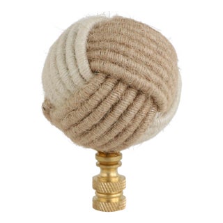 Nautical Knot Lamp Finial in Twisted Cream & Natural Jute on Brass Hardware For Sale