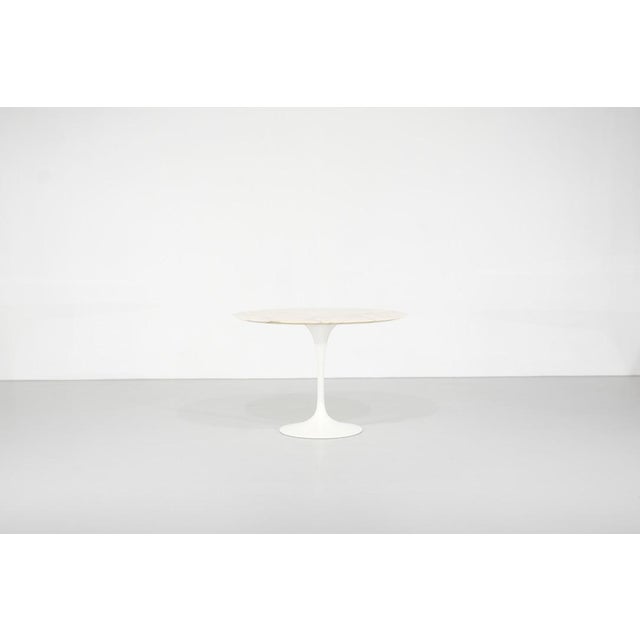 Tulip Marble Dining Table by Eero Saarinen for Knoll International, 2009 For Sale - Image 12 of 17