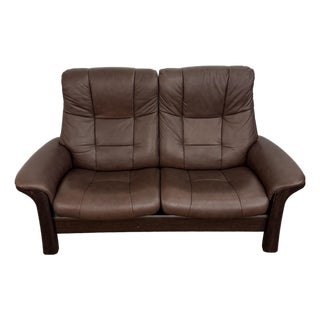 Ekornes Stressless Buckingham High-Back Two-Seater Reclining Loveseat For Sale