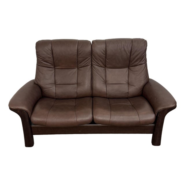 Ekornes Stressless Buckingham High-Back Two-Seater Reclining Loveseat For Sale