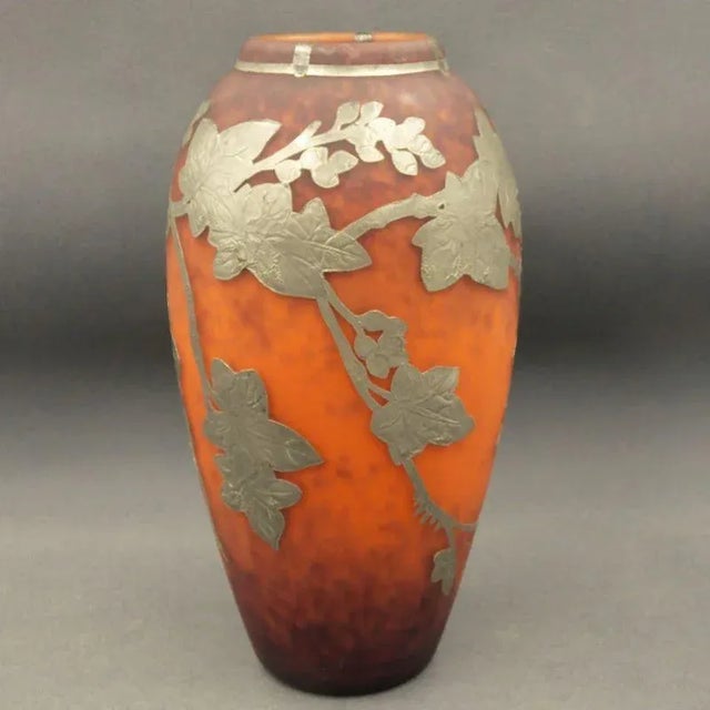 Art Nouveau Pate de Verre Vase mit Metal Decor, 1900-1920 For Sale - Image 13 of 13