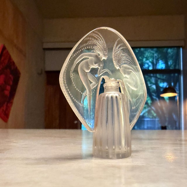1930s Lalique Ondines Perfume Bottle, Designed by Marie-Claude Lalique For Sale - Image 5 of 18