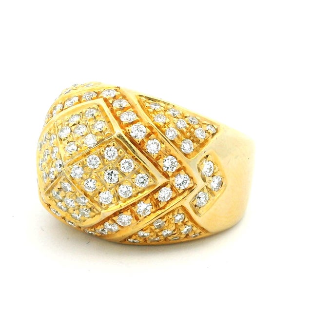 Gold Vintage Italian 18k Gold Pavé Diamond Dome Ring, 1.75 Carats, Size 6 For Sale - Image 8 of 9