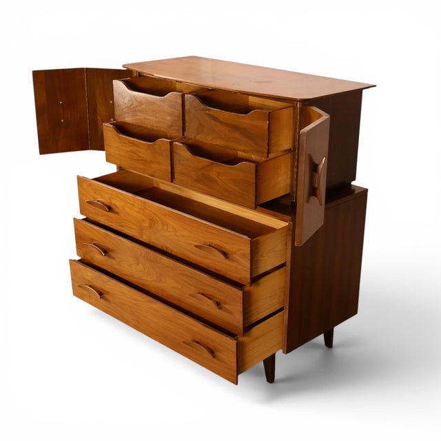 Young Manufacturing Sculptural Vintage Mid Century Modern Highboy Dresser C. 1960s, Attributed For Sale - Image 12 of 17