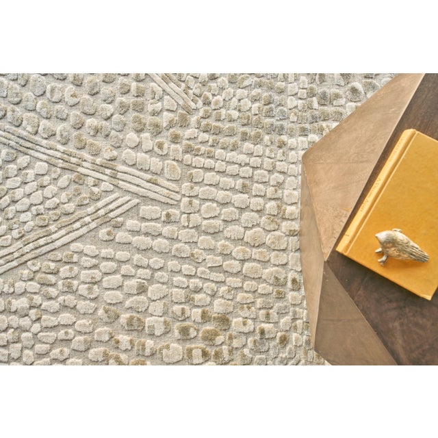 Exquisite Rugs Overture Handmade New Zealand Wool & Bamboo Silk Beige Rug-10'X14' For Sale In Los Angeles - Image 6 of 7