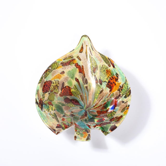 Mid-Century Modern Mid-Century Modernist Hand-Blown Murano Glass Tutti Frutti Leaf Form Dish For Sale - Image 3 of 18