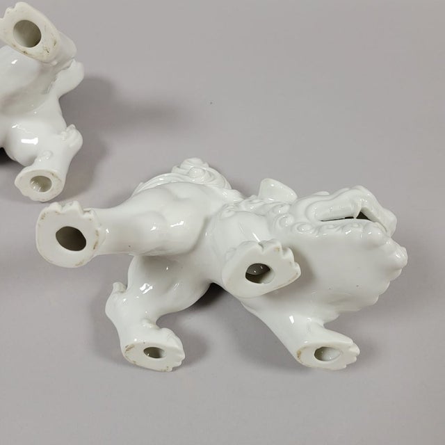 Mid-Century Japanese Blanc De Chin Foo Dog Guardian Lions – A Pair For Sale In Raleigh - Image 6 of 7