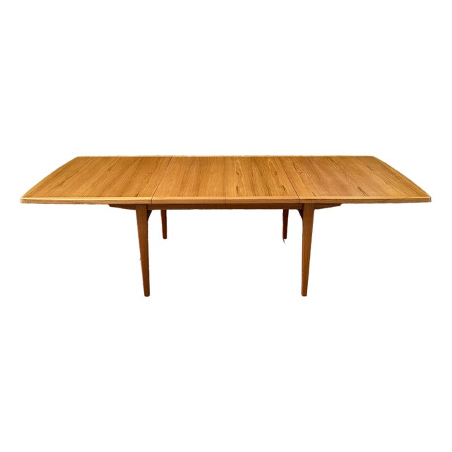 1980s Large Mid Century Danish Modern Teak Extension Dining Table For Sale