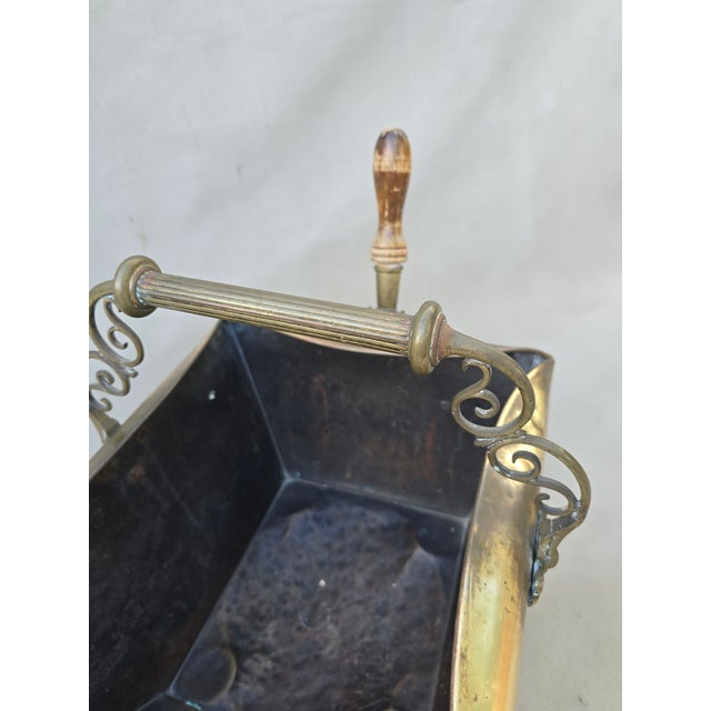 19th Century Brass Coal Bucket by Henry Lovebridge For Sale - Image 4 of 13