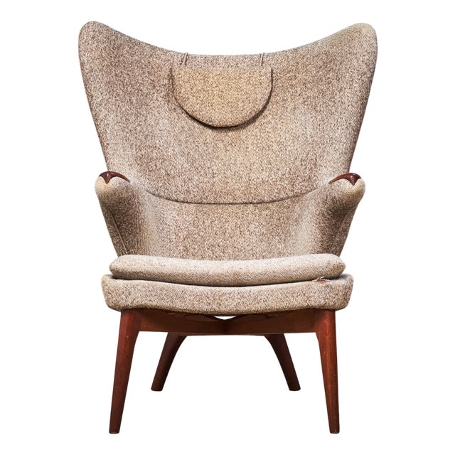 Vintage Danish Lounge Chair in the style of Hans Wegners, 1960s For Sale