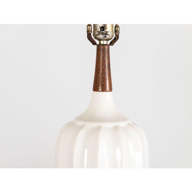 Mid Century White Ceramic and Walnut Table Lamp, Denmark 1960s For Sale In New York - Image 6 of 9