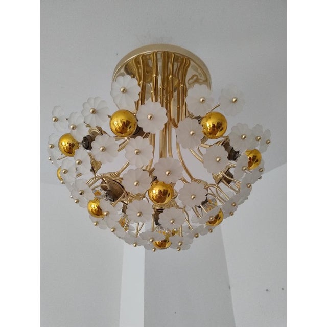 Mid-Century Modern Italian Floral Brass Chandelier, 1970s For Sale - Image 3 of 18