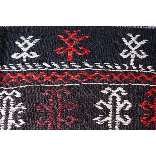 Handmade Flatweave Turkish Vintage Kilim Rug - 9'1 X 8'9 For Sale - Image 13 of 14