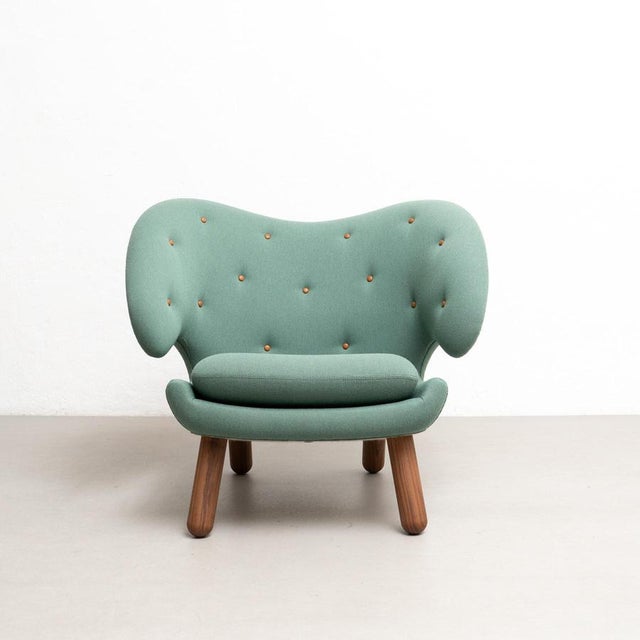 Pelican Chair in Wood and Fabric by Finn Juhl For Sale - Image 4 of 18
