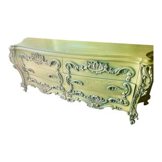 1960s Vintage French Provincial Dresser For Sale