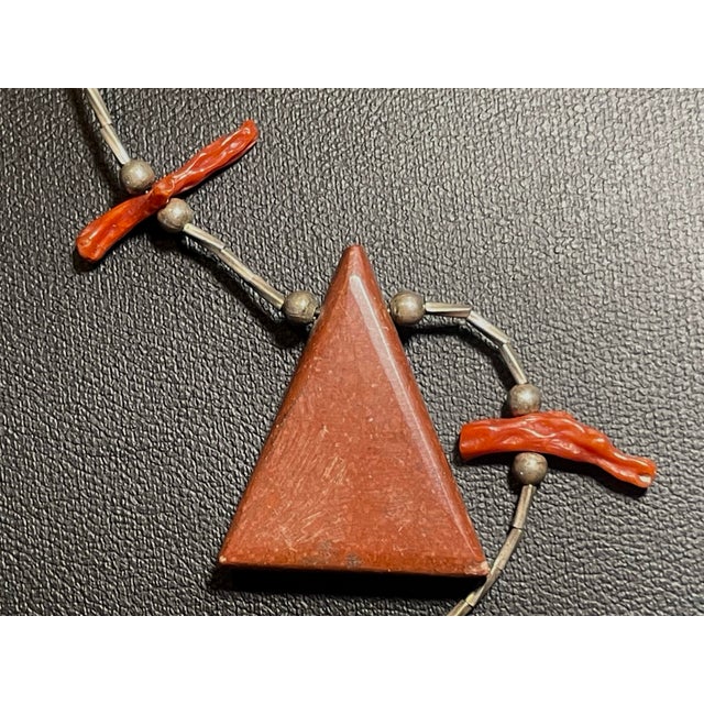 Early 20th Century Early 20th Century Pueblo Native American Santo Domingo Triangular Pendant Necklace For Sale - Image 5 of 6