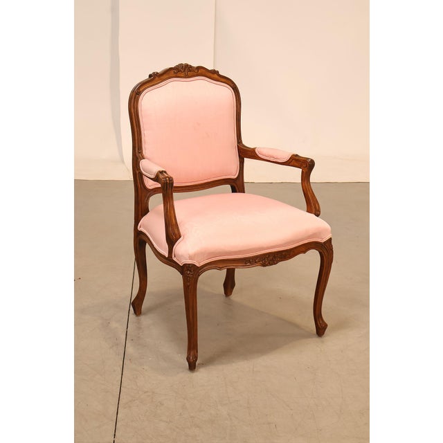 French Ethan Allen French Louis XV Style Fauteuil Armchair For Sale - Image 3 of 18