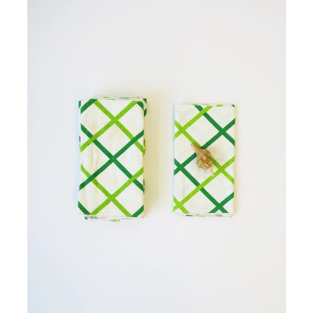 Wood Vintage Kelly Green Cotton Dinner Napkins, Set of 6 For Sale - Image 7 of 13