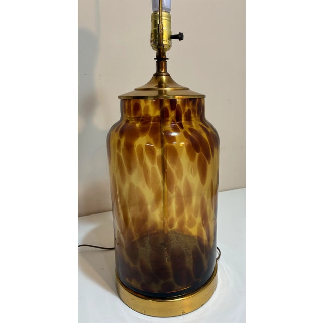 Vintage Tortoiseshell Italian Art Glass Table Lamp — Hollywood Regency Style For Sale In Philadelphia - Image 6 of 12