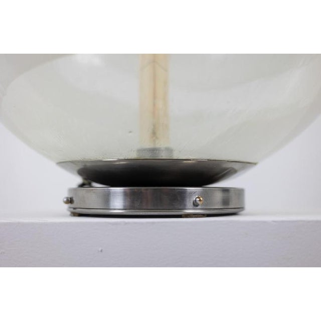 Spherical Lamp in Transparent and White Bubbled Glass Italy, 1960-70 For Sale - Image 9 of 10