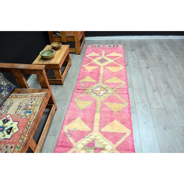1960s Handmade wool and cotton rug in Turkish Anatolia Runner Carpet, Vintage Oushak Rug, Turkish Vintage Anatolian Rug,...