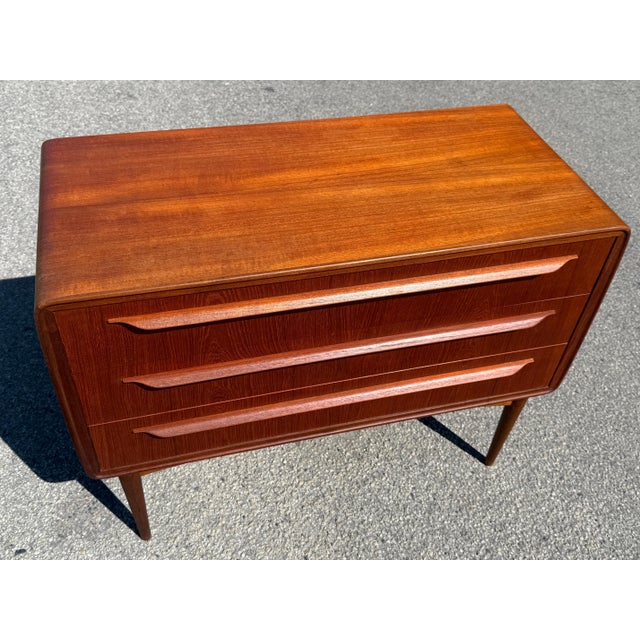 Teak Dresser attributed to Johannes Andersen, 1960s For Sale - Image 9 of 15