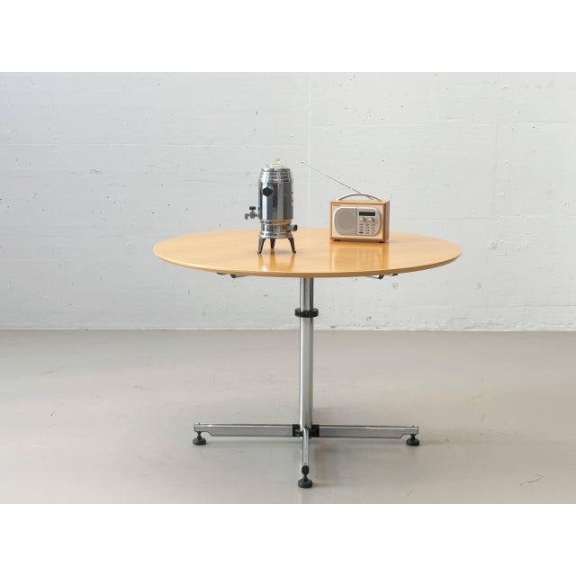 Classic Adjustable Usm Kitos Round Table in Beech from Usm Haller, 1990s For Sale - Image 9 of 14