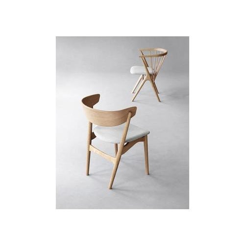 The ageless dining chair designed by helge sibast in 1953 has a unique character and a bold design. As an accomplished...