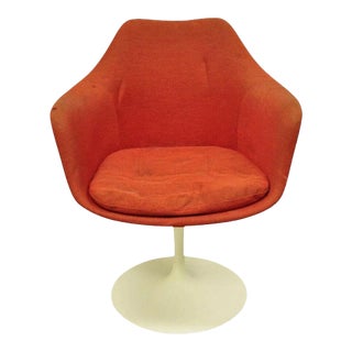 Mid 20th Century Vintage Knoll Eero Saarinen Red Upholstered Fiberglass Tulip Arm Chair For Sale