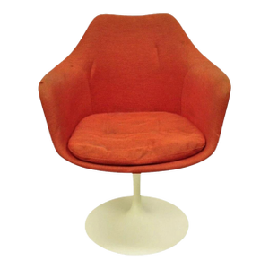Mid 20th Century Vintage Knoll Eero Saarinen Red Upholstered Fiberglass Tulip Arm Chair