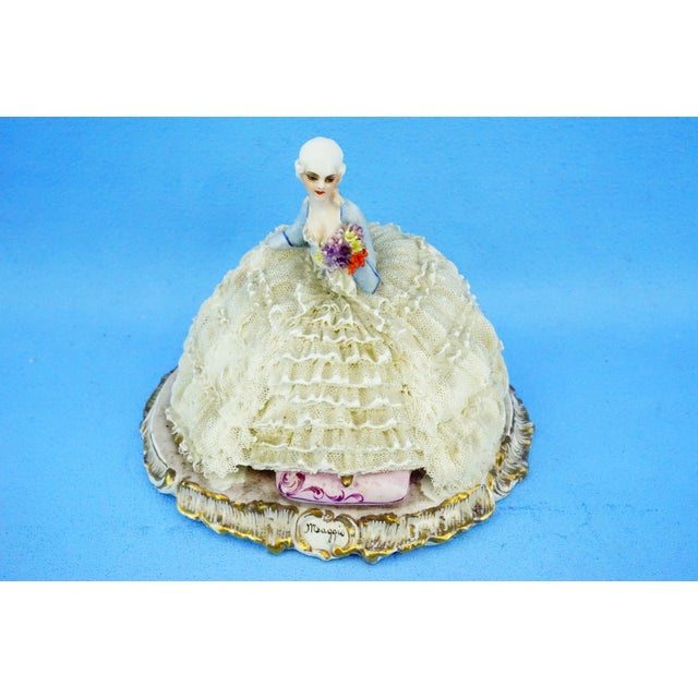 Luigi Fabris, Sculpture Venetian Lady, Crinoline Lace Flowers, 1890s, Porcelain For Sale - Image 12 of 18