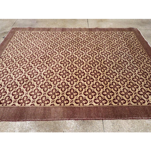 Galerie Shabab Collection Mid-20th Century Turkish Anatolian Rug For Sale In New York - Image 6 of 10