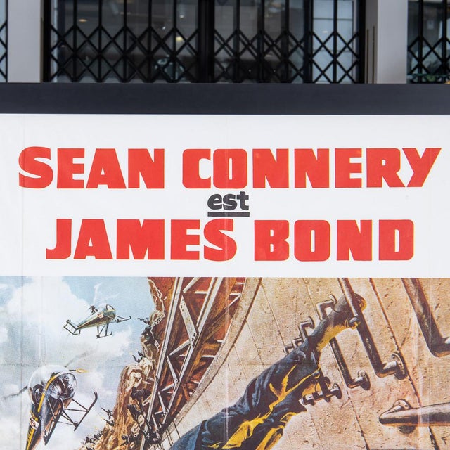 Blue French James Bond 007 You Only Live Twice Re-Release Poster, 1980 For Sale - Image 8 of 16