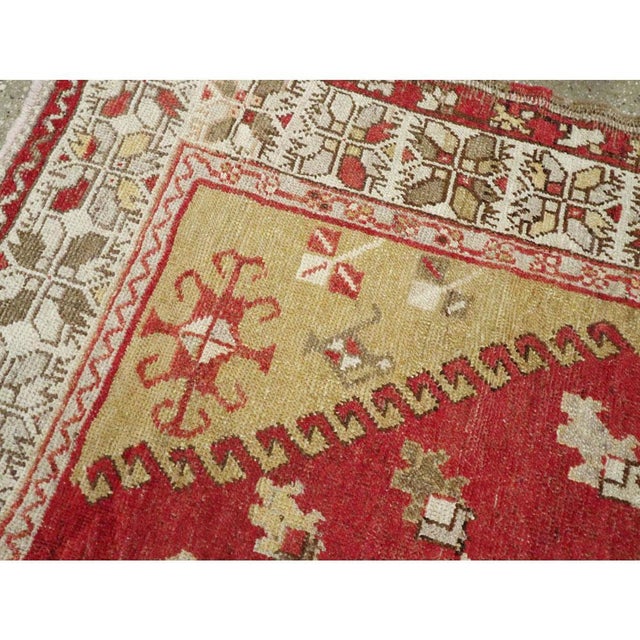 Galerie Shabab Collection Mid-20th Century Handmade Turkish Oushak Accent Rug For Sale - Image 9 of 10