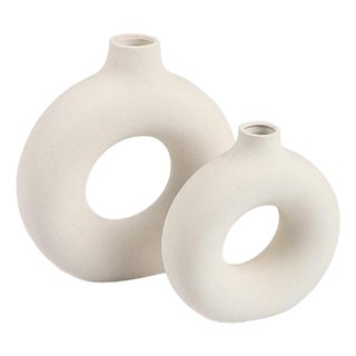 Modern White Ceramic Boho Decorative Vase Set For Sale