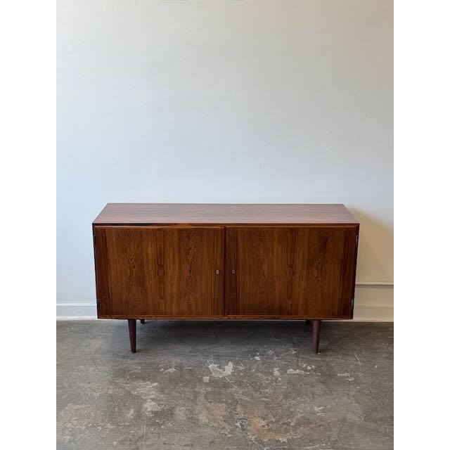 1960s Poul Hundevad Rosewood Credenza For Sale In Los Angeles - Image 6 of 16