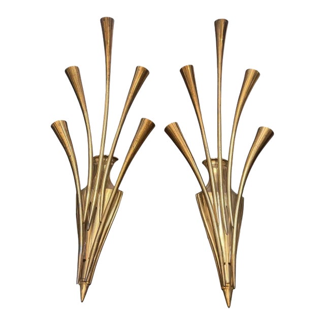 Two 1950 Mid-Century Modern Brass Wall Sconces by Oscar Torlasco for Lumi Milano For Sale